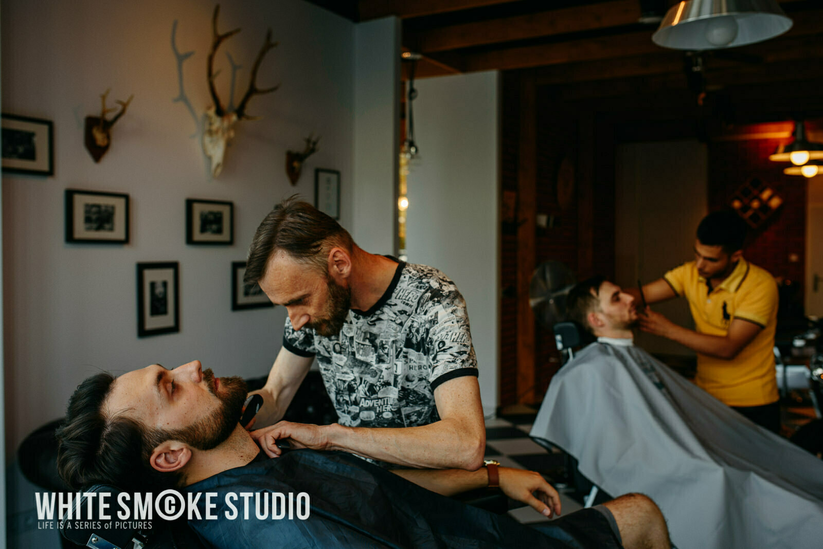 Ślub w plenerze, Stara Oranżeria, Kasia i Artur 180 Kasia_Artur_008_hopchop_barbershop