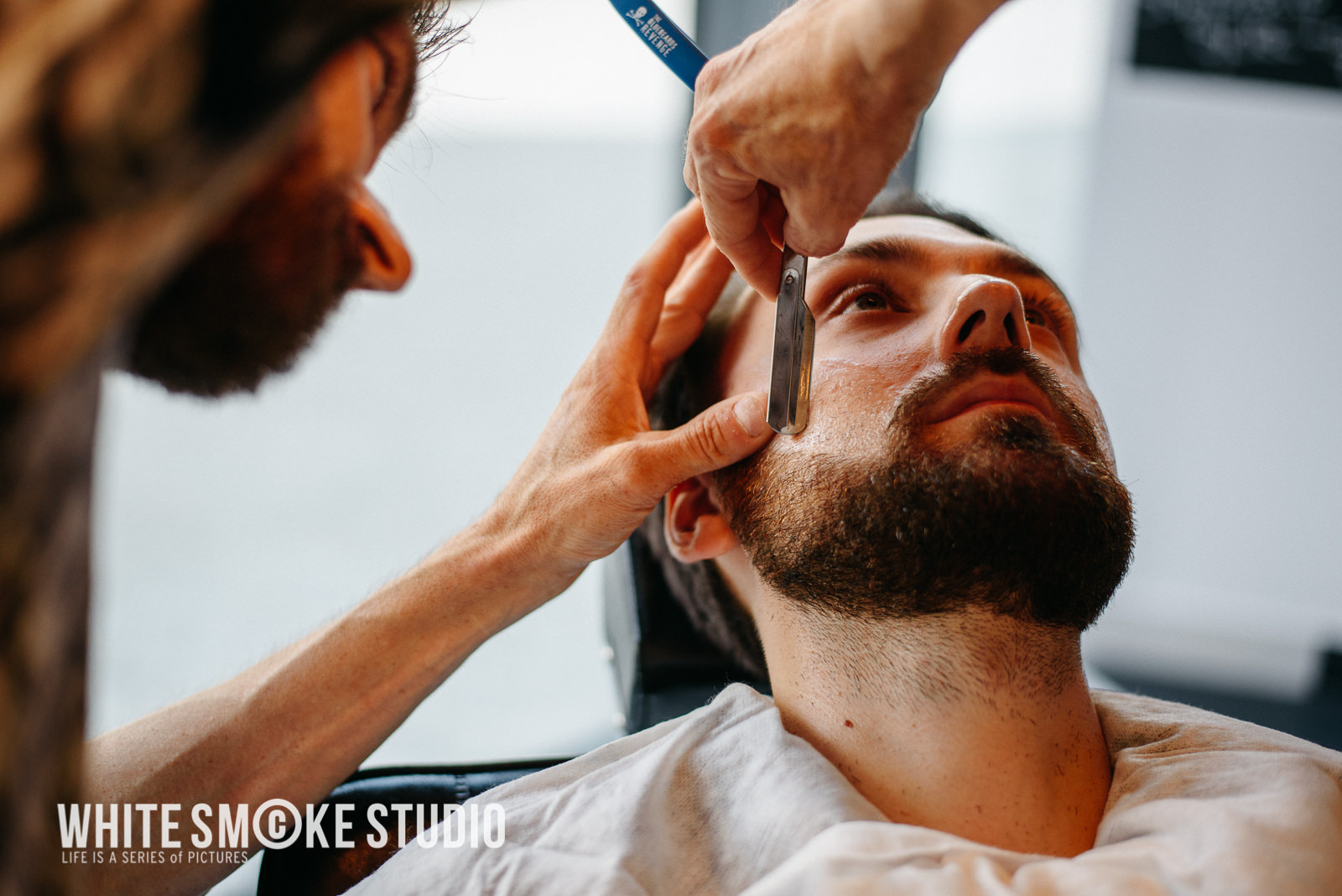 Ślub w plenerze, Stara Oranżeria, Kasia i Artur 183 Kasia_Artur_011_stara_oranzeria.JPG_hopchop_barbershop