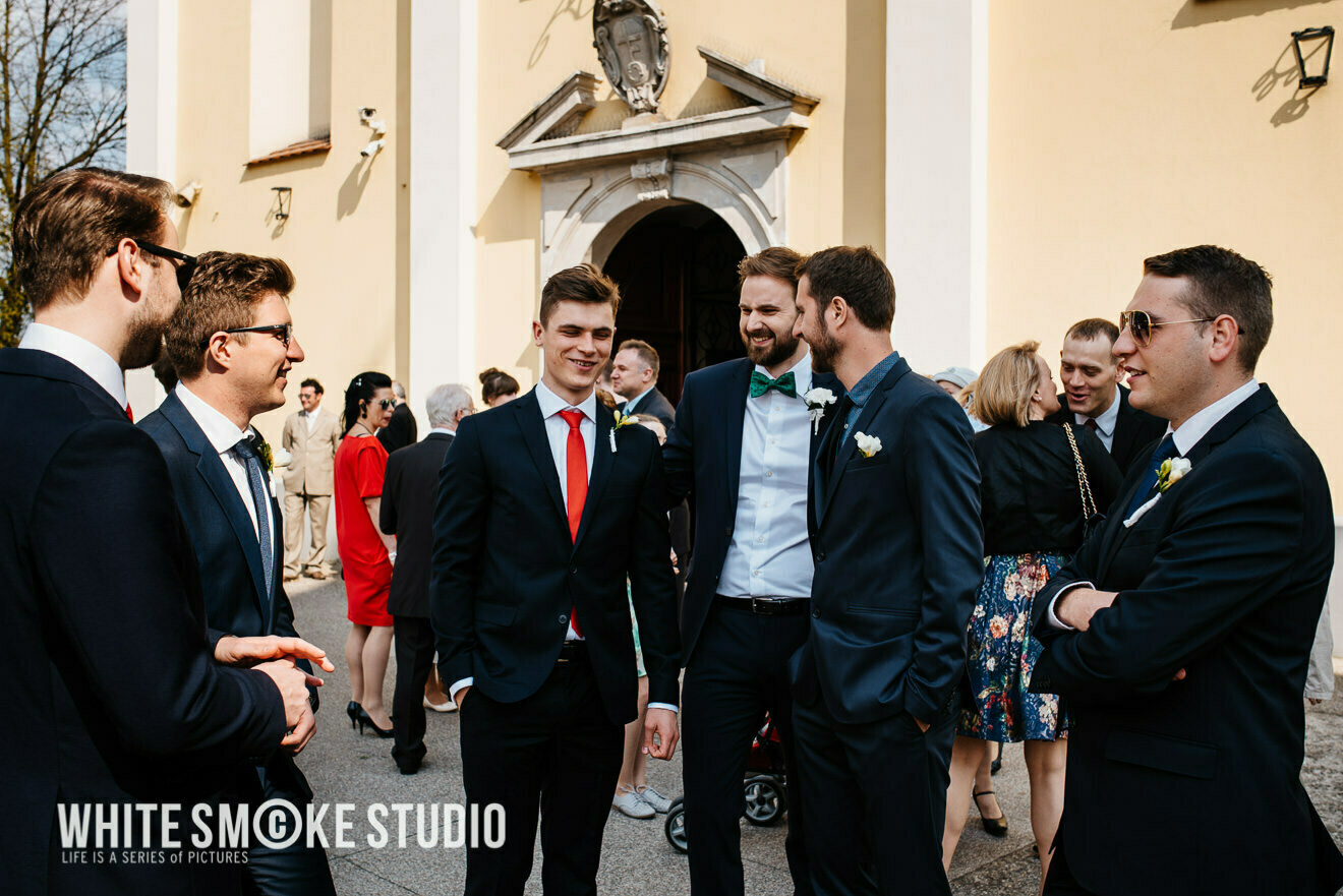 Ślub w Pałacu Obory w kwitnących magnoliach, Paulina i Tomek 20 Reportaz slubny Konstancin Jeziorna Palac Obory sesja slubna