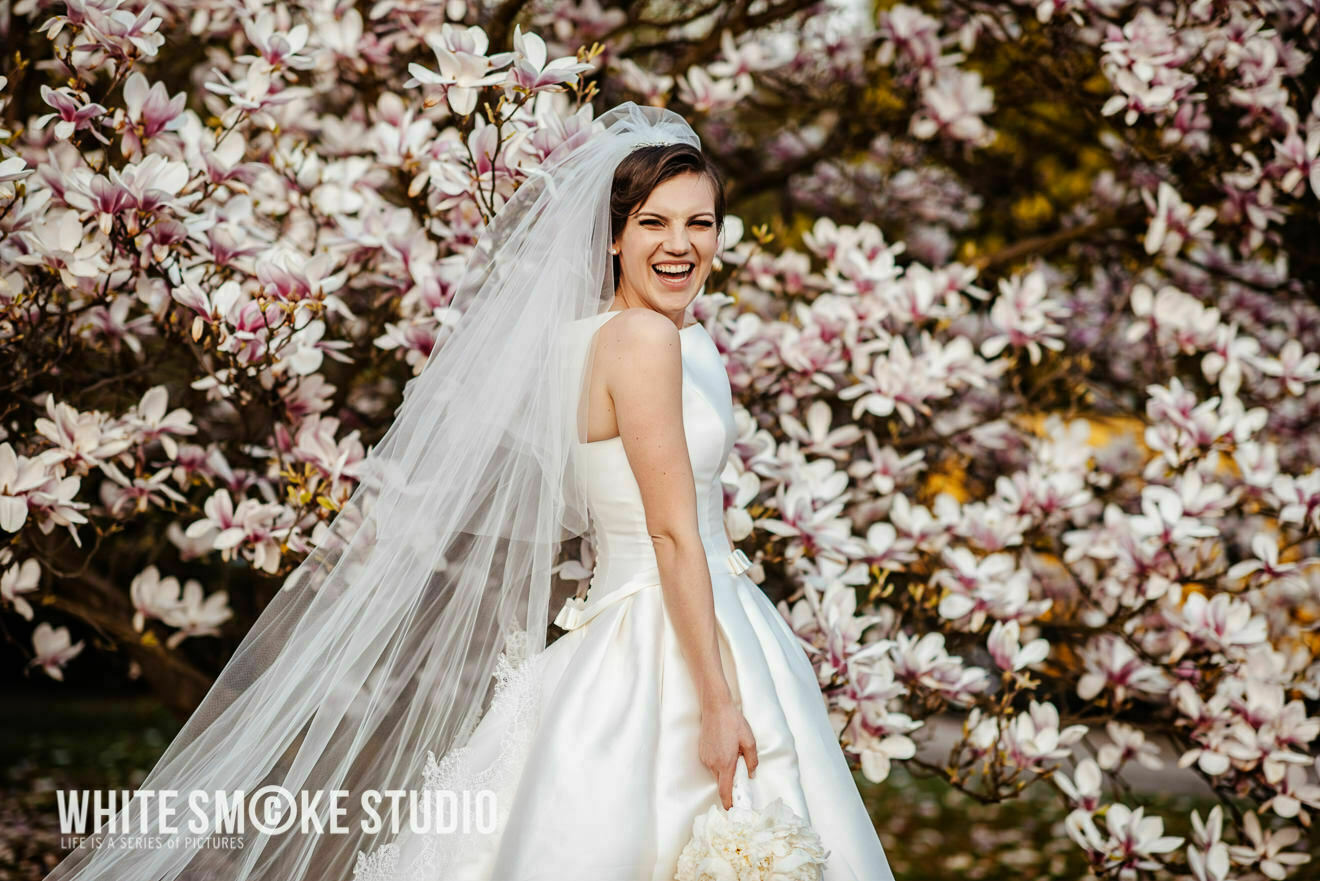 Ślub w Pałacu Obory w kwitnących magnoliach, Paulina i Tomek 87 Reportaz slubny Konstancin Jeziorna Palac Obory sesja slubna