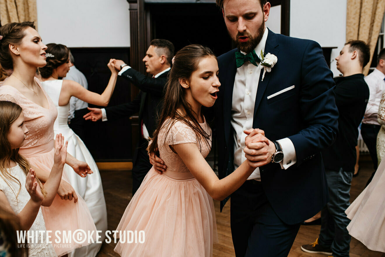 Ślub w Pałacu Obory w kwitnących magnoliach, Paulina i Tomek 111 Reportaz slubny Konstancin Jeziorna Palac Obory sesja slubna