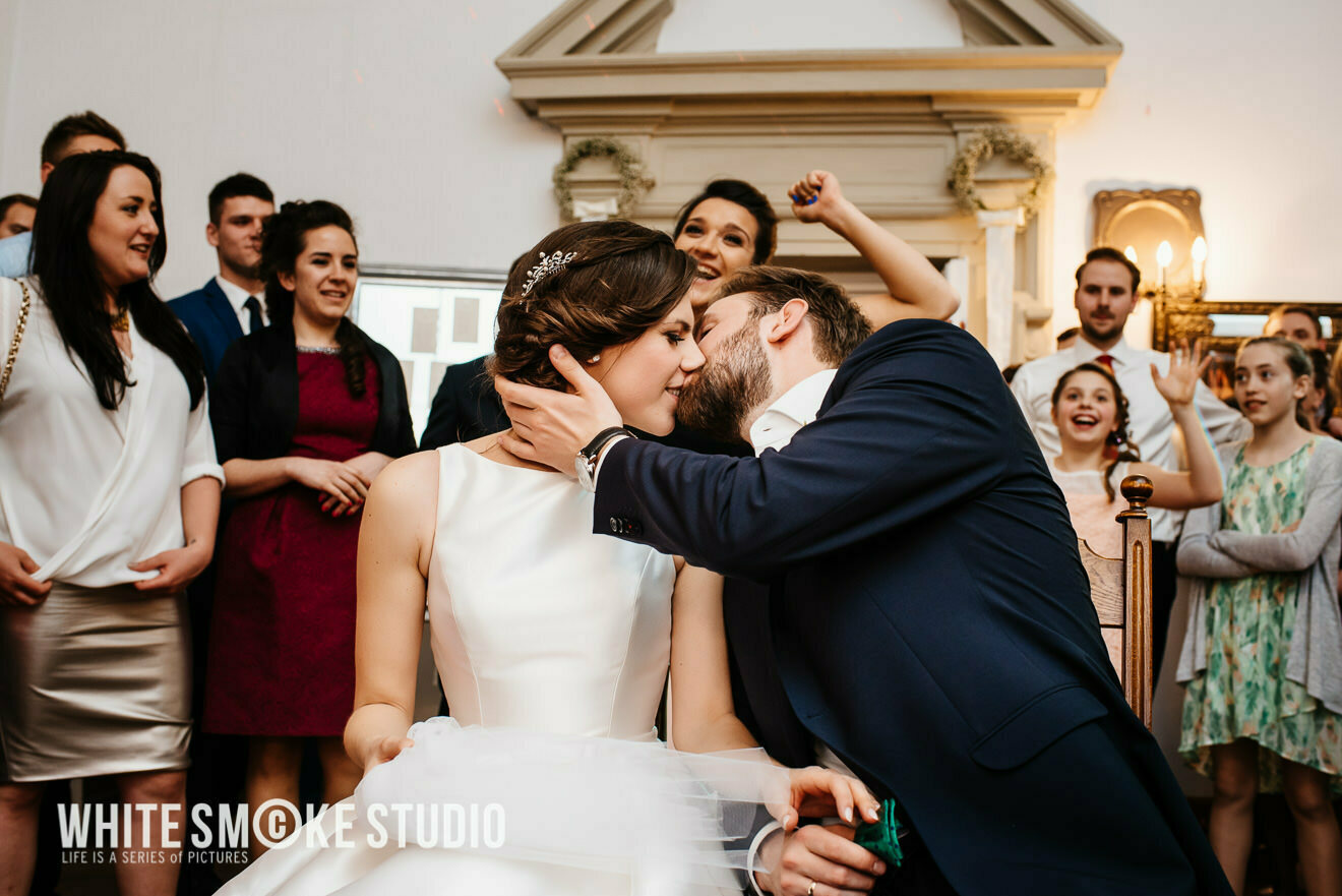 Ślub w Pałacu Obory w kwitnących magnoliach, Paulina i Tomek 114 Reportaz slubny Konstancin Jeziorna Palac Obory sesja slubna