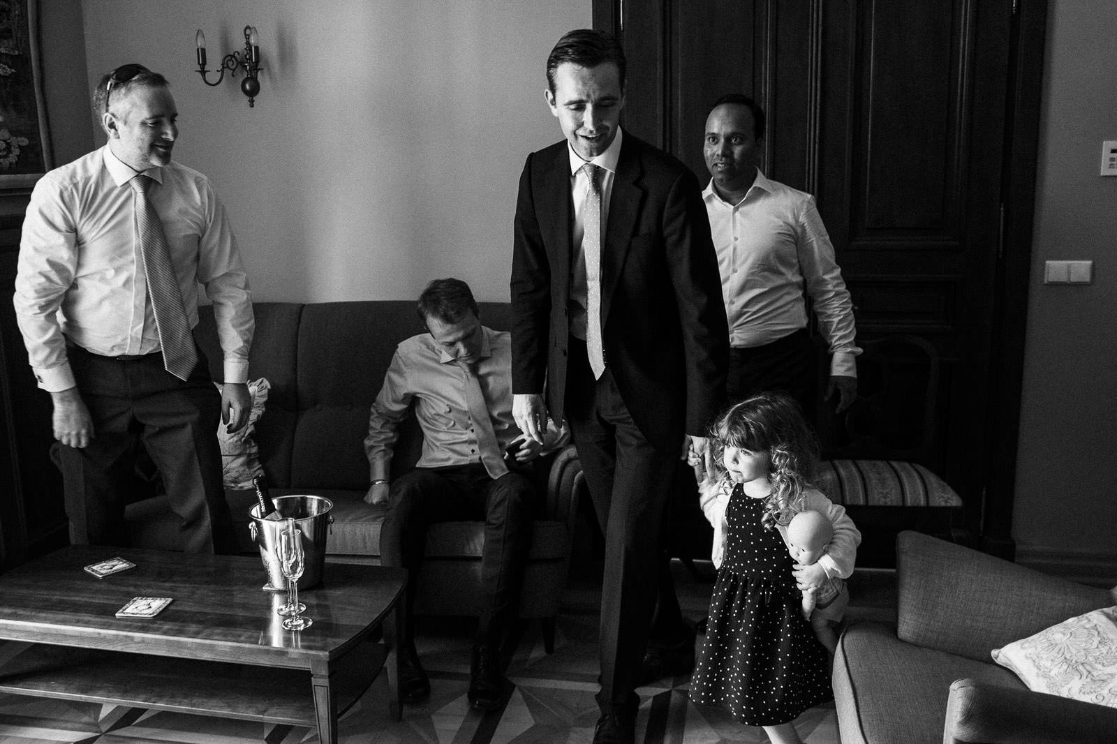 Ślub plenerowy w Pałacu Rozalin, Anna i Ajit 18 Ślub plenerowy w Pałacu Rozalin, Anna i Ajit 17