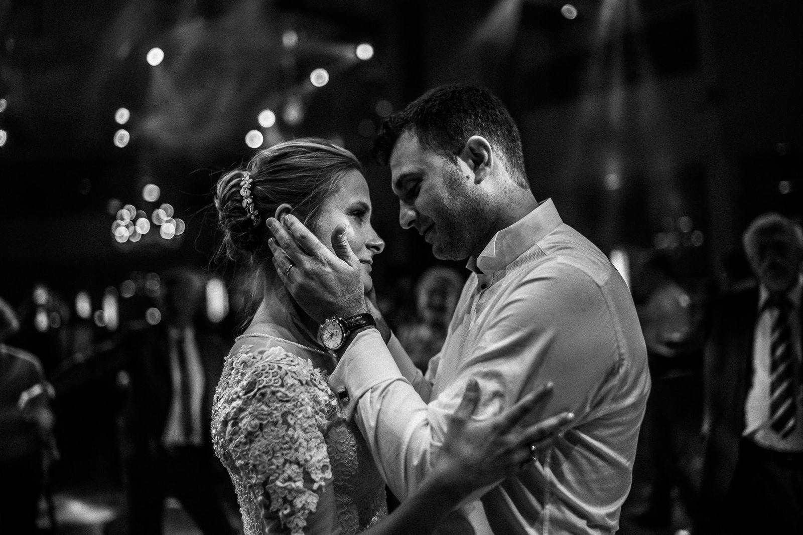 Sesja ślubna za granicą, tradycyjny ślub żydowski Bogny i Sagui w Izraelu 18 LEICA M10 WEDDING PIERWSZY TANIEC
