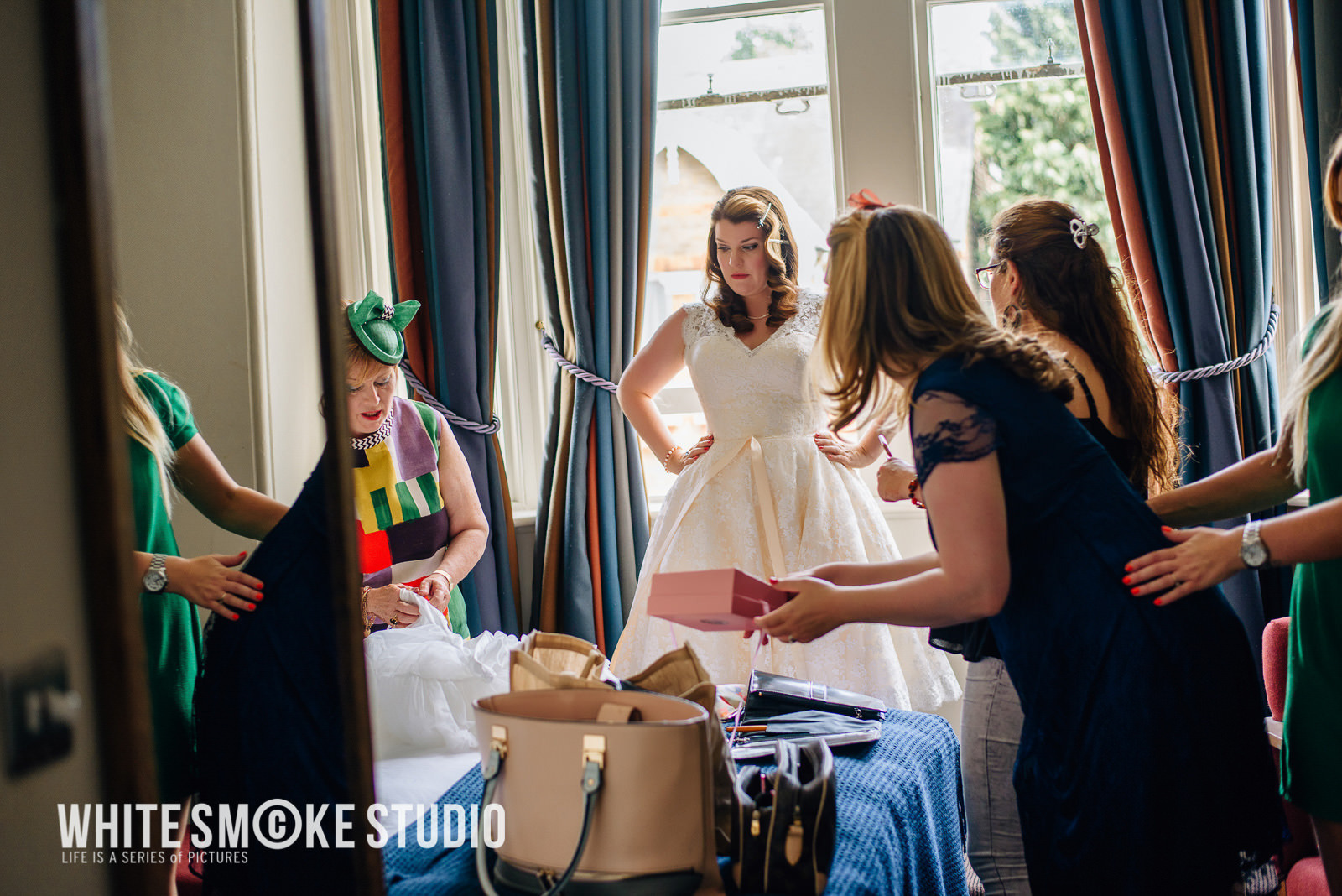 London wedding, Kew Gardens, Cambridge Cottage , Harriet i Sanj 31 London wedding