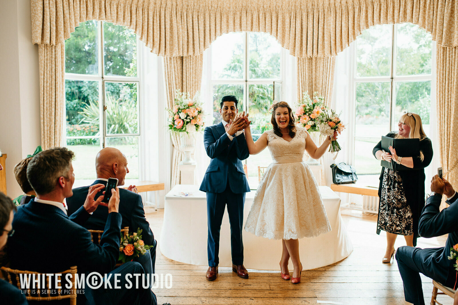 London wedding, Kew Gardens, Cambridge Cottage , Harriet i Sanj 91 harriet_sanjeev_kew_garden_090_cambridge_cottage_wedding
