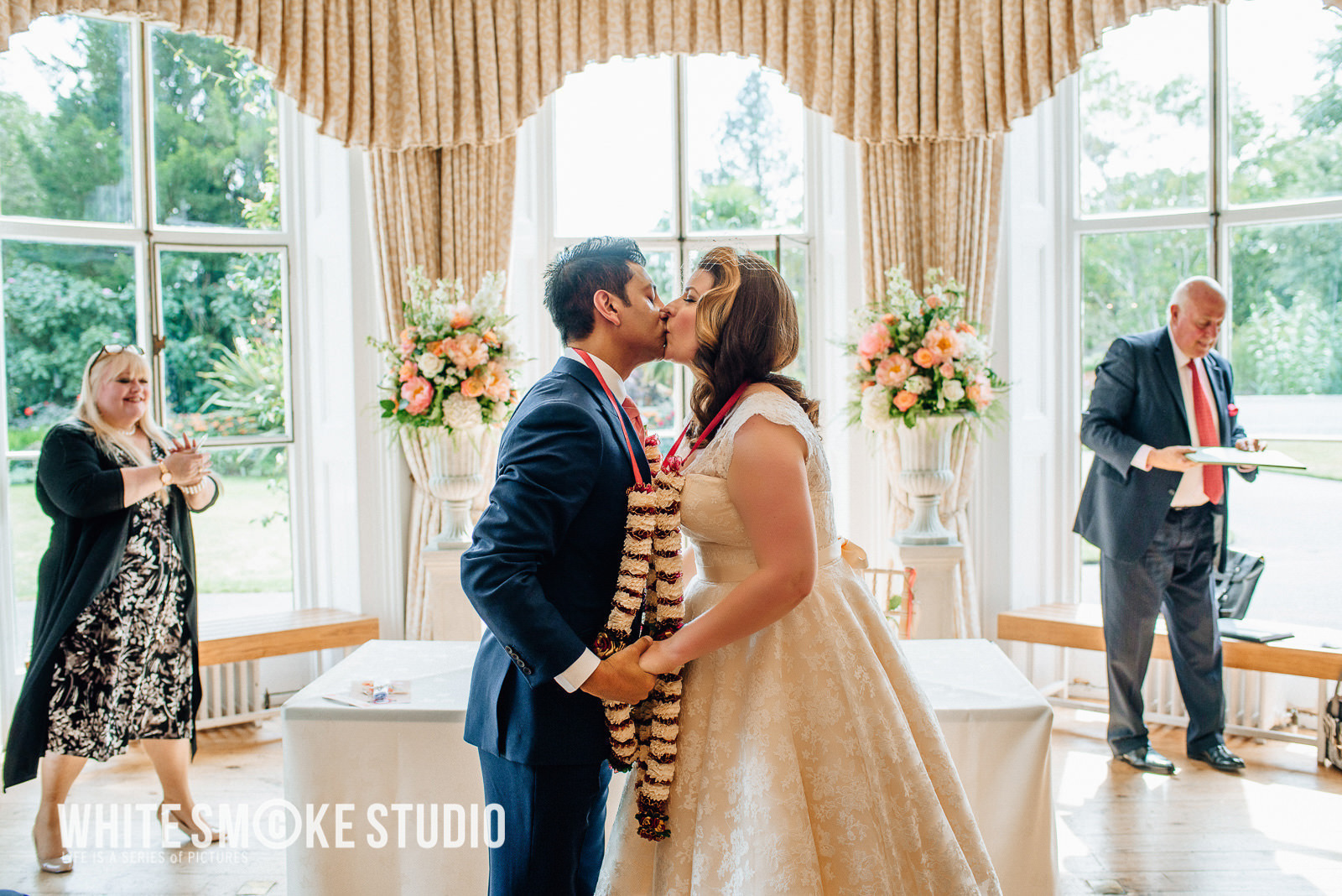 London wedding, Kew Gardens, Cambridge Cottage , Harriet i Sanj 93 harriet_sanjeev_kew_garden_092_cambridge_cottage_wedding