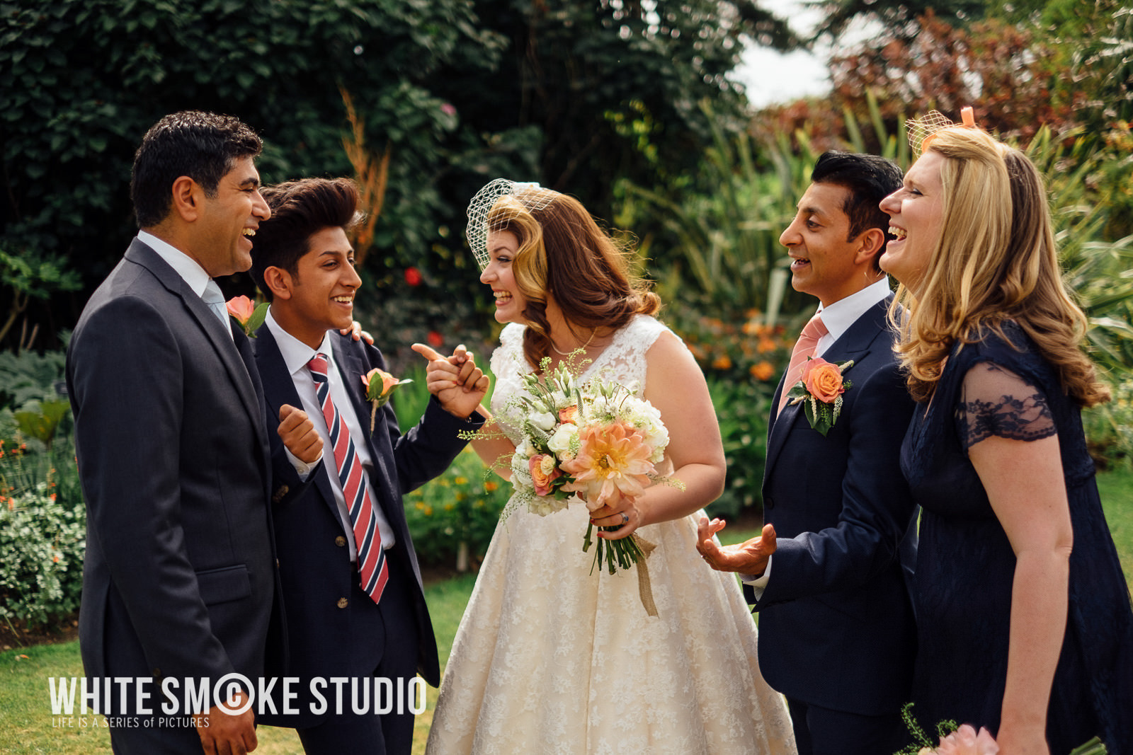 London wedding, Kew Gardens, Cambridge Cottage , Harriet i Sanj 101 harriet_sanjeev_kew_garden_100_cambridge_cottage_wedding