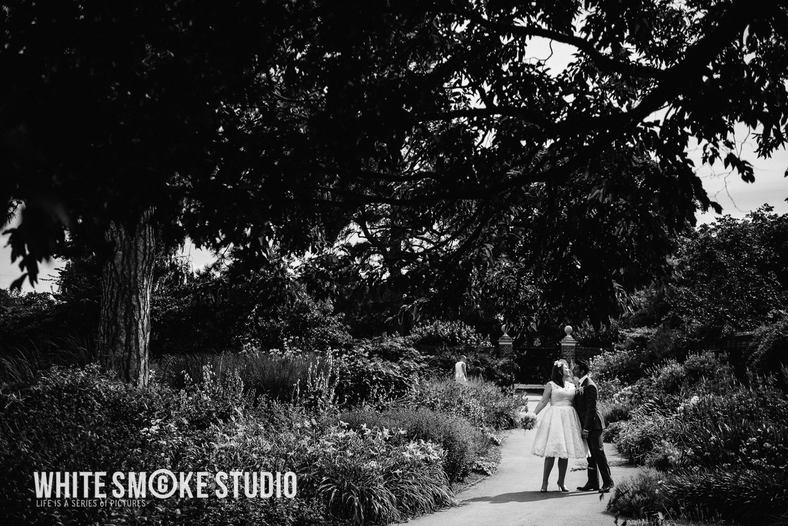 London wedding, Kew Gardens, Cambridge Cottage , Harriet i Sanj 102 harriet_sanjeev_kew_garden_101_cambridge_cottage_wedding