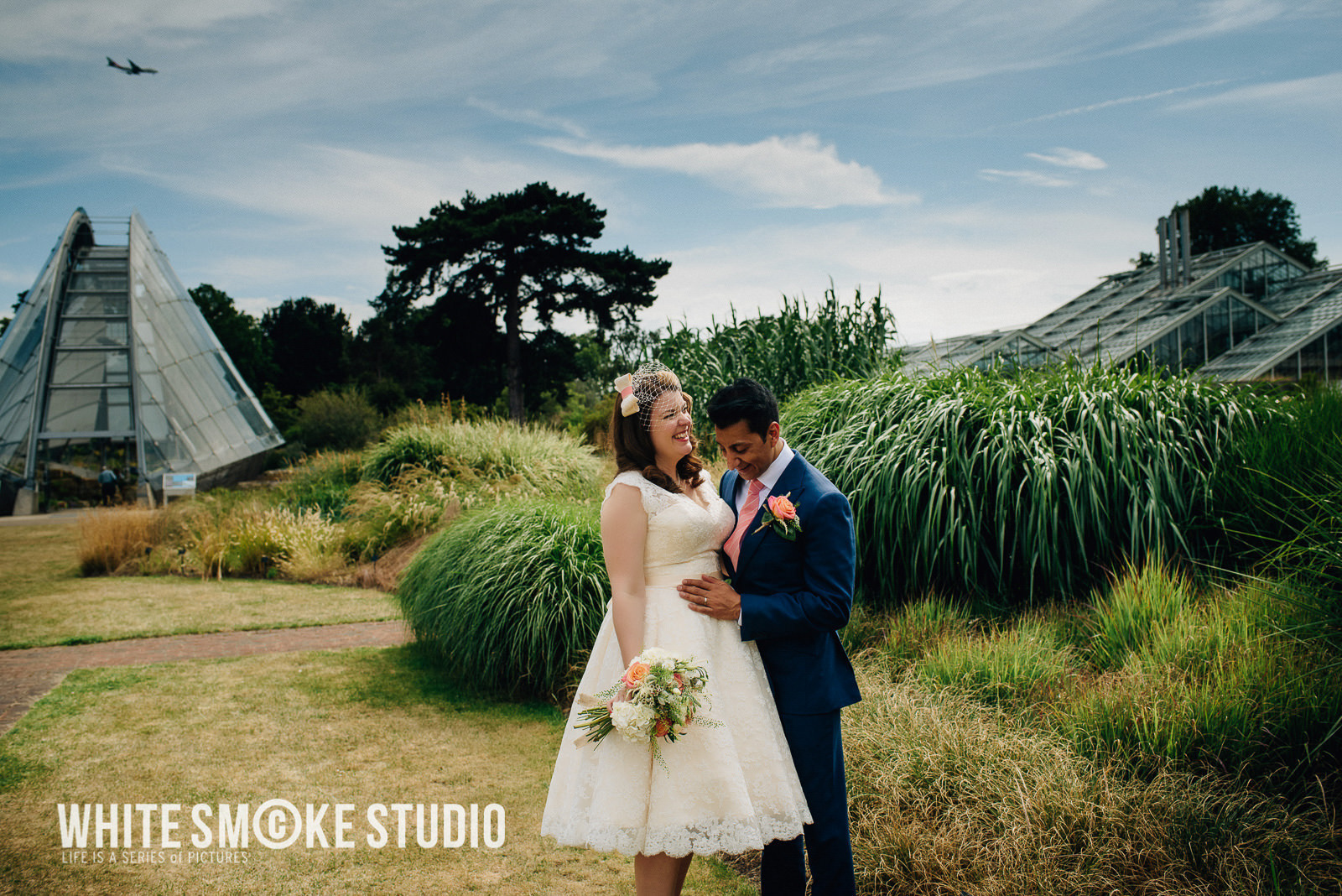London wedding, Kew Gardens, Cambridge Cottage , Harriet i Sanj 109 harriet_sanjeev_kew_garden_108_cambridge_cottage_wedding
