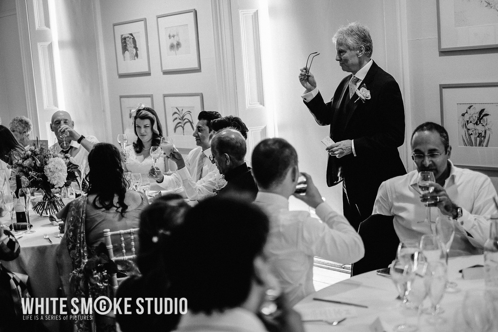 London wedding, Kew Gardens, Cambridge Cottage , Harriet i Sanj 125 harriet_sanjeev_kew_garden_124_cambridge_cottage_wedding