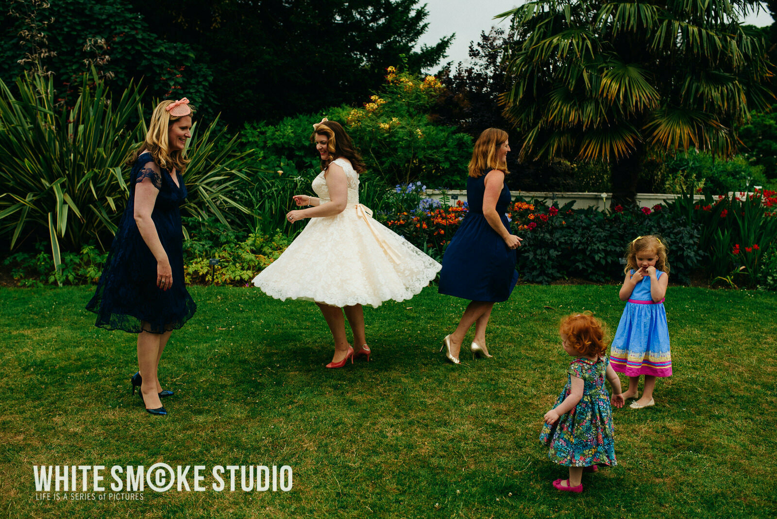 London wedding, Kew Gardens, Cambridge Cottage , Harriet i Sanj 163 harriet_sanjeev_kew_garden_162_cambridge_cottage_wedding