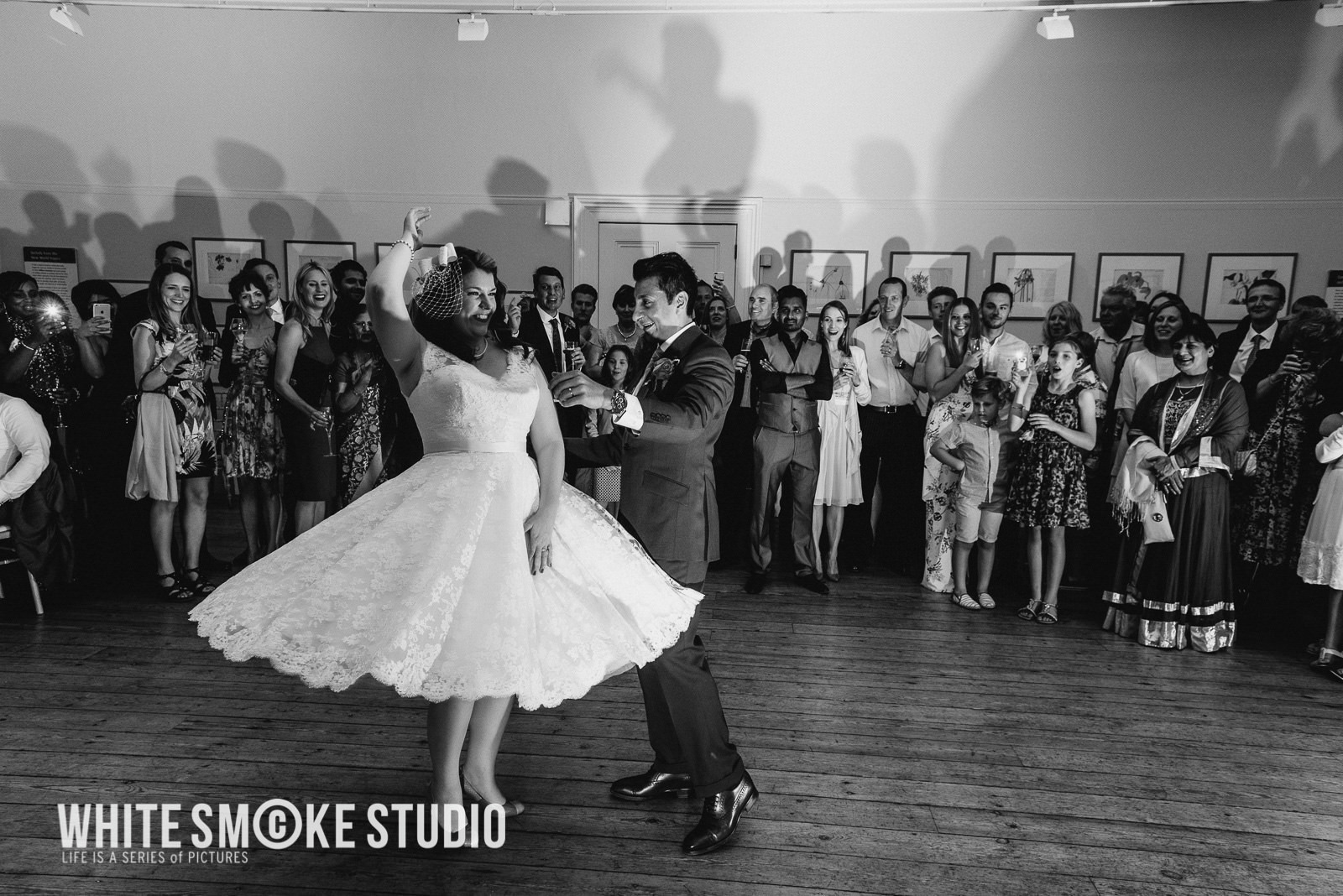 London wedding, Kew Gardens, Cambridge Cottage , Harriet i Sanj 182 harriet_sanjeev_kew_garden_181_cambridge_cottage_wedding