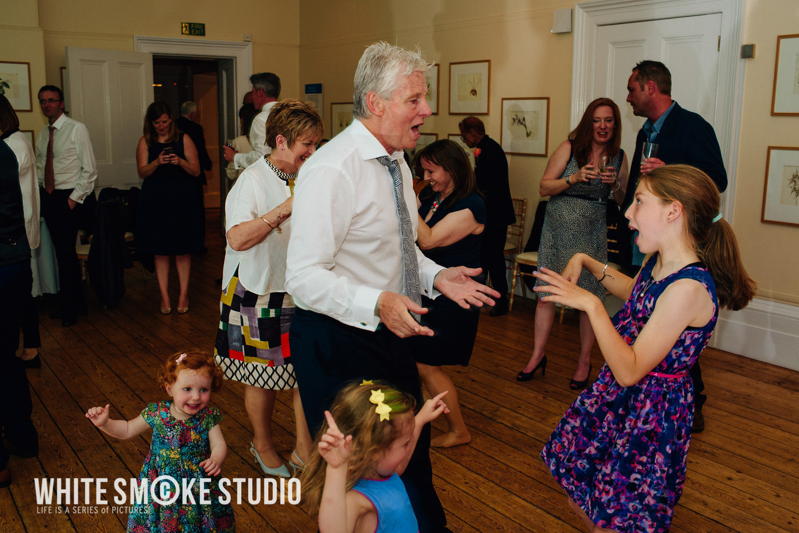 London wedding, Kew Gardens, Cambridge Cottage , Harriet i Sanj 188 harriet_sanjeev_kew_garden_187_cambridge_cottage_wedding