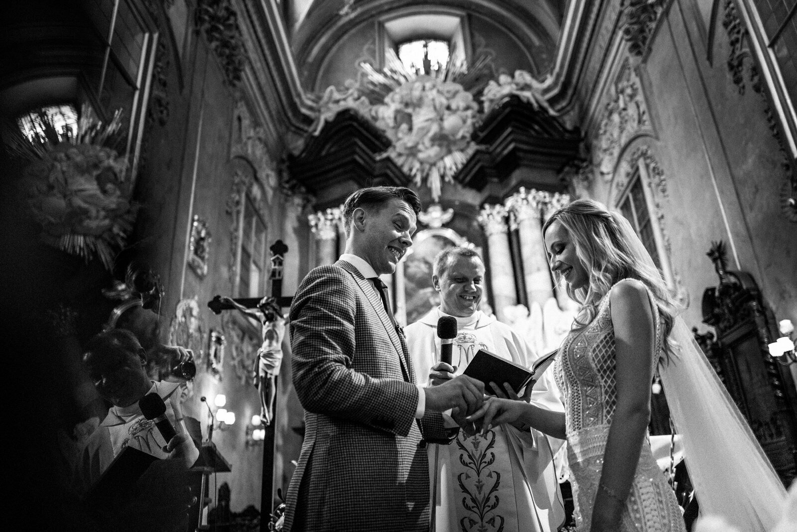 Jak wybrać fotografa na ślub? Paulina i Paweł, Dwór w Tomaszowicach 32 Reportaż ślubny Kraków