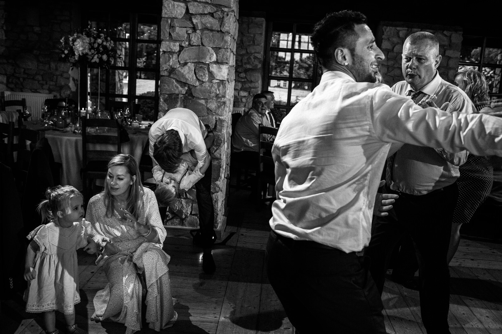Jak wybrać fotografa na ślub? Paulina i Paweł, Dwór w Tomaszowicach 91 Jak wybrać fotografa na ślub?